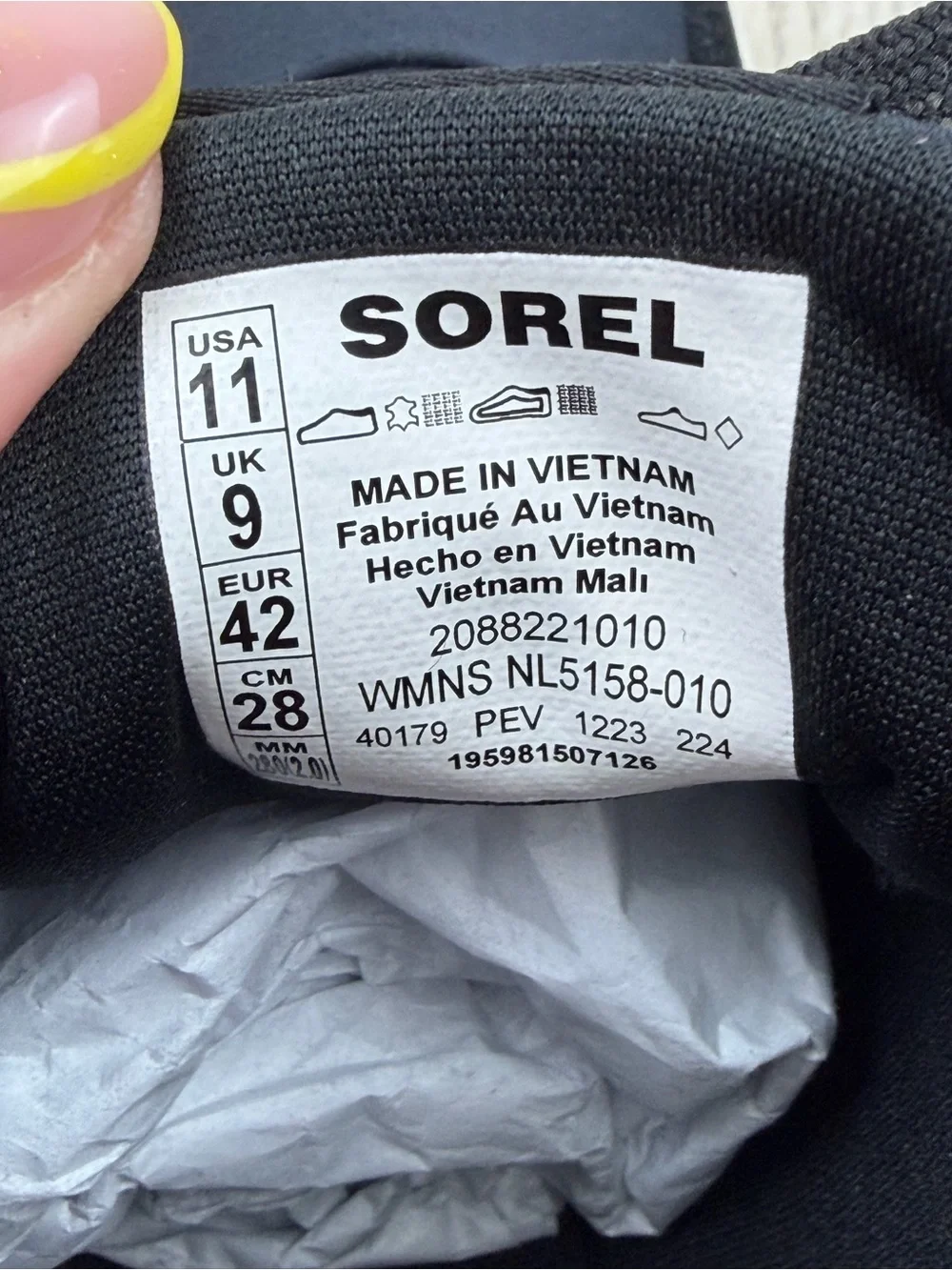 Sorel Women's Out N About IV Low Women's Waterproof Sneaker 11 Black Gum 2 $100